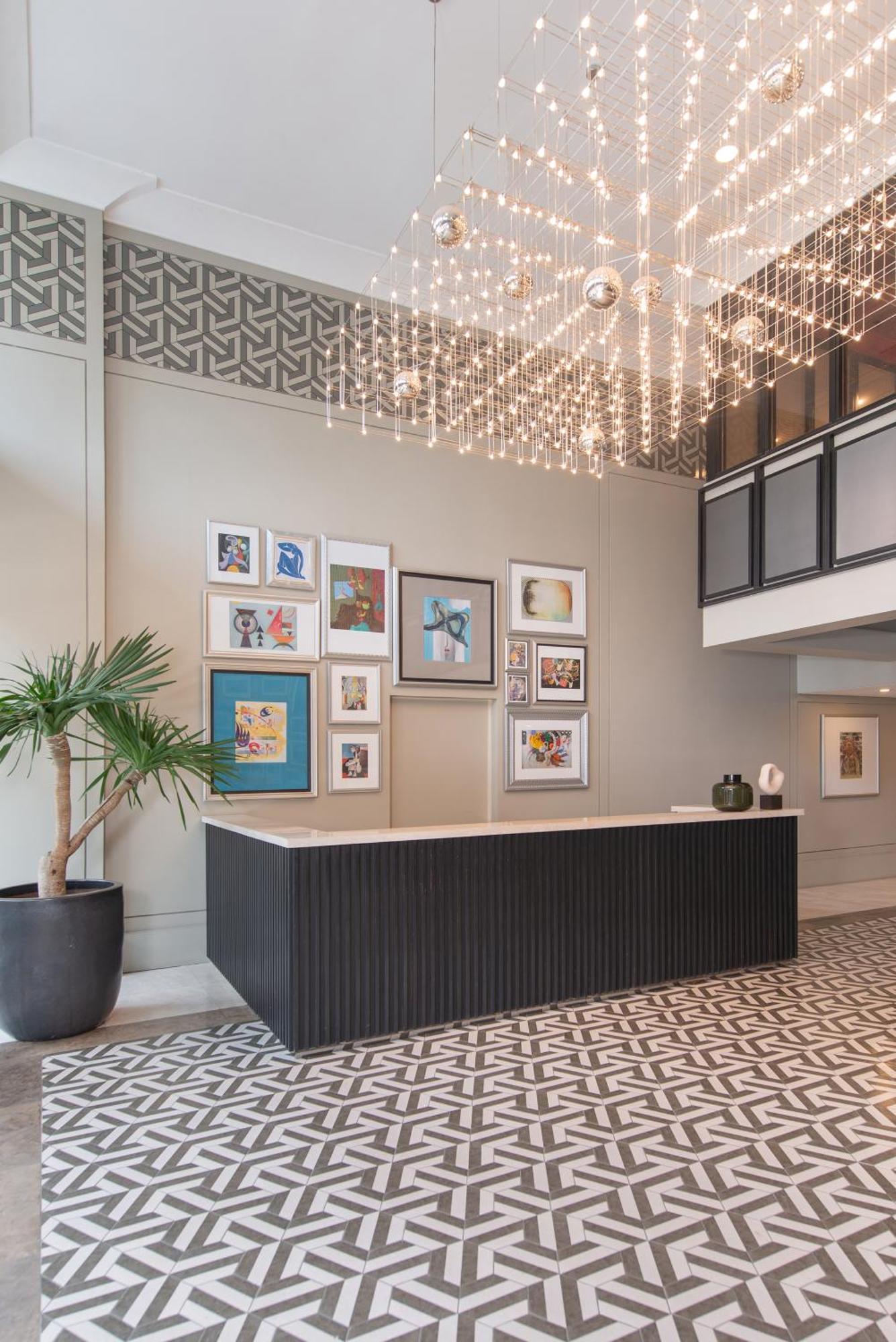 The Suites At Torre Lorenzo Malate - Managed By The Ascott Limited 마닐라 외부 사진